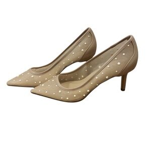 NWOB - Mariahh Nude Mesh Pearl Pointed-Toe Heels Size 7 2.5 in heel